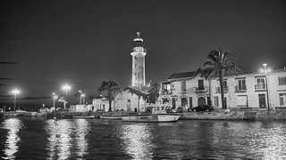 Grau-du-roi   |   2  /  9    |